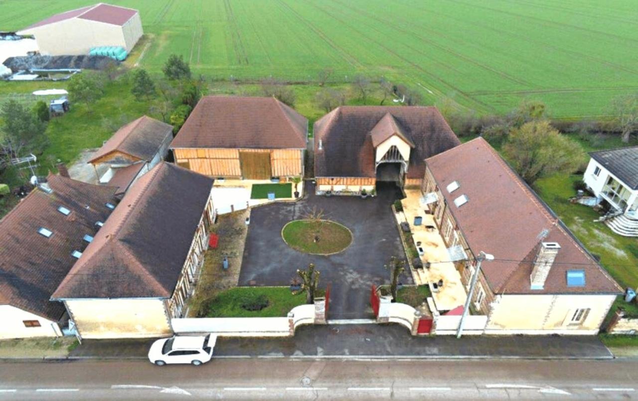 Studio Confortable, Parking Et Jardin Buchères Extérieur photo